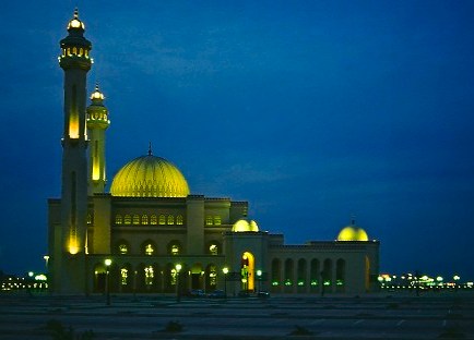 Bei einem Zwischenstopp in Bahrain hatte ich Gelegenheit mir die Stadt anzusehen - sehr sehenswert! Bei einem Zwischenstopp in Bahrain hatte ich Gelegenheit mir die Stadt anzusehen - sehr sehenswert!